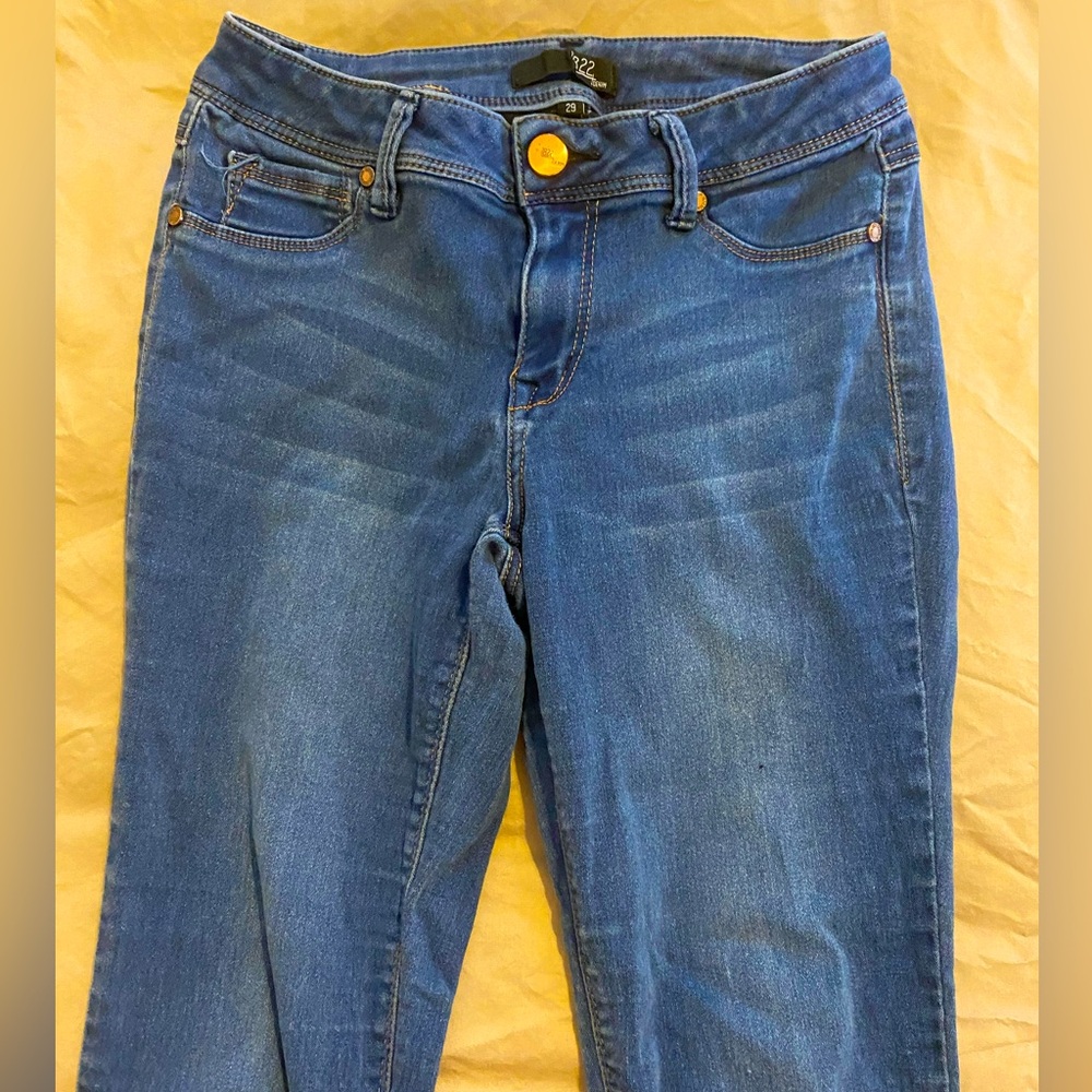 Pull on skinny jeans/jeggings